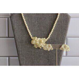 Vintage Faux Pearls and Flowers Bridgerton-esque Costume Jewelry Set
